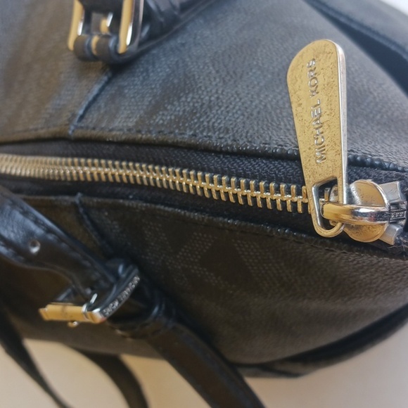 MICHAEL KORS Jet Set Elegant Black Tote Bag - Picture 5 of 7